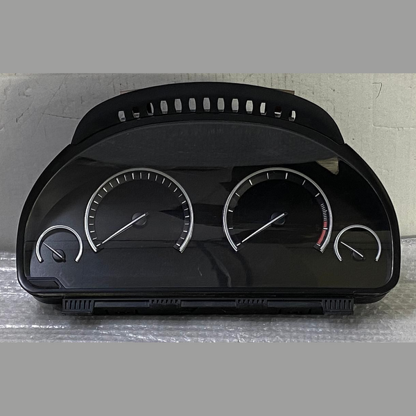 OEM BMW 5 GT F07 2009 Diesel Speedometer instrument cluster 9220800 Bosch HUD