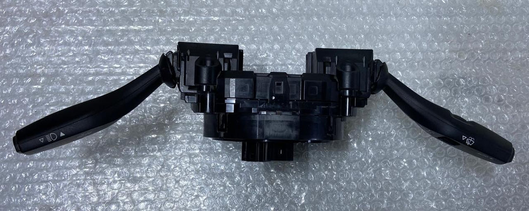 OEM BMW X3 F25 Switch Centre Steering Column Switch Wiper stalk 9305954