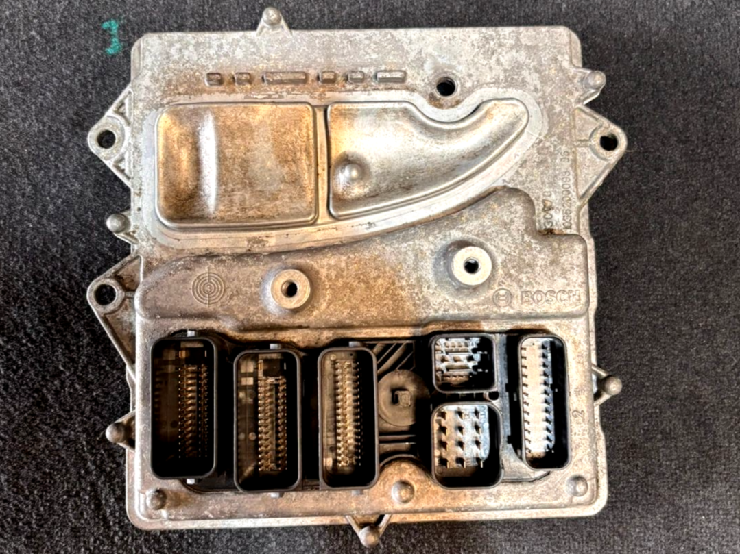 BMW E90 E92 E84 E82 N55 DME ECU ENGINE CONTROL UNIT MODULE ECU ONLY - 8615879