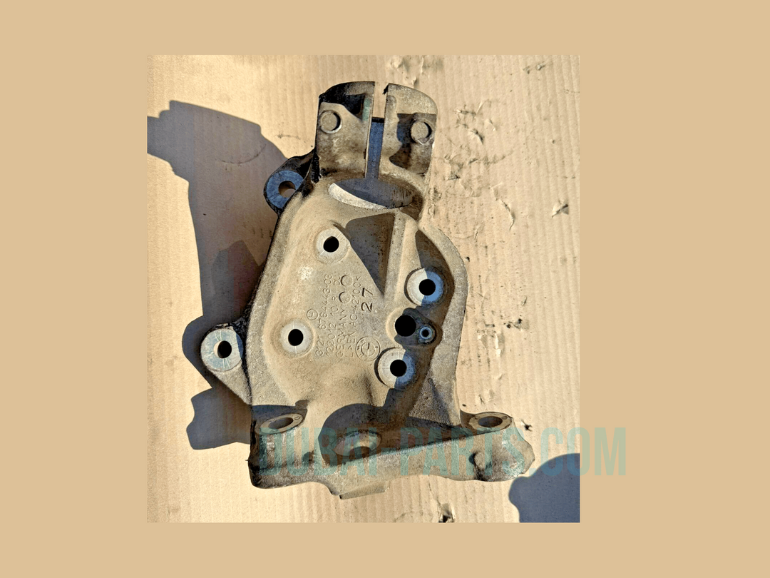 BMW 335IS - Front LEFT Spindle Knuckle W/ Wheel Bearing carrier  6764443