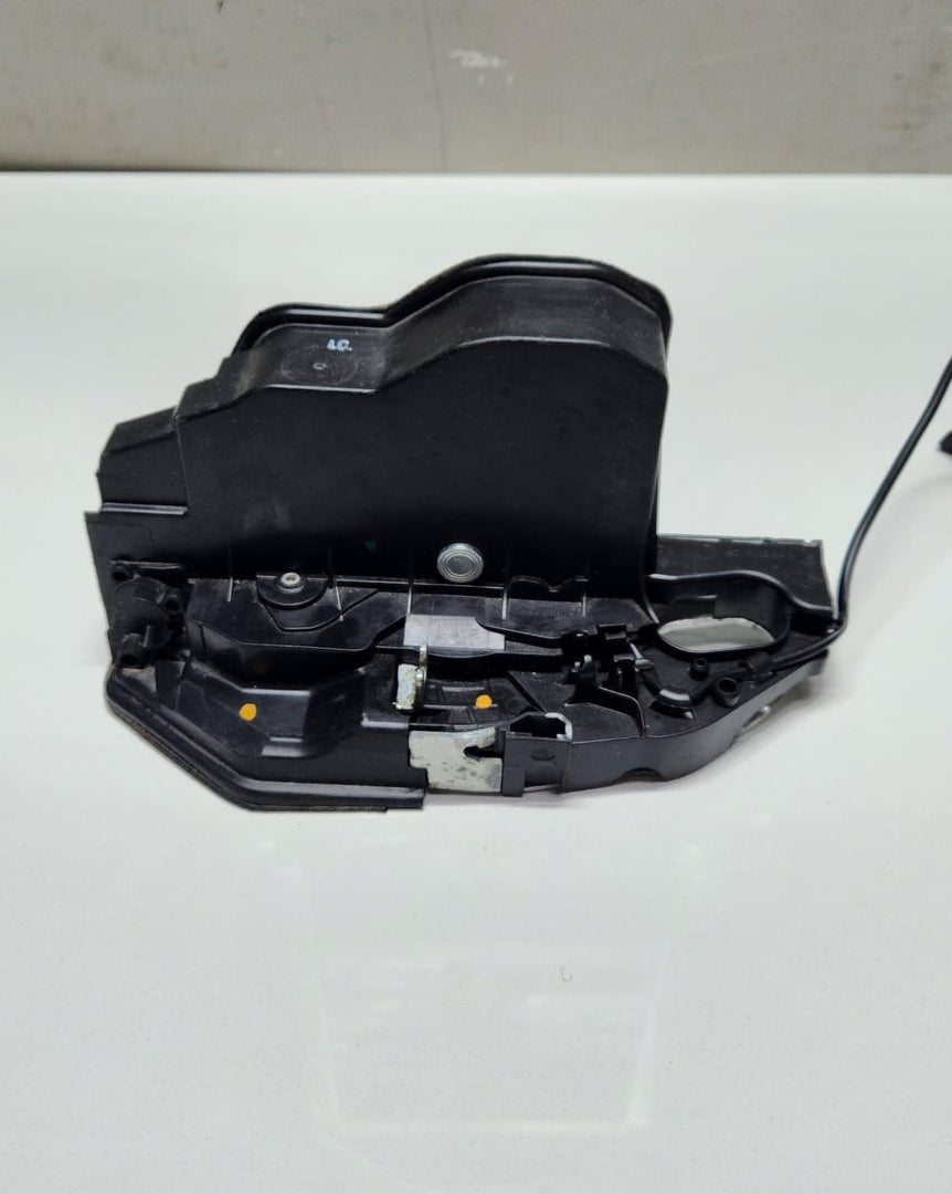 2011 BMW Alpina B7 Rear Right Door Lock Actuator 7185688 F01 F02 F04 F10 F11 OEM