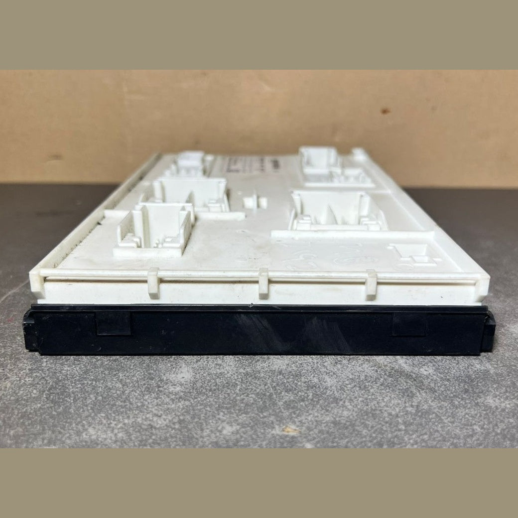 Mercedes-Benz W176 A-Class Front SAM Control Module Unit A176 9001101 OEM