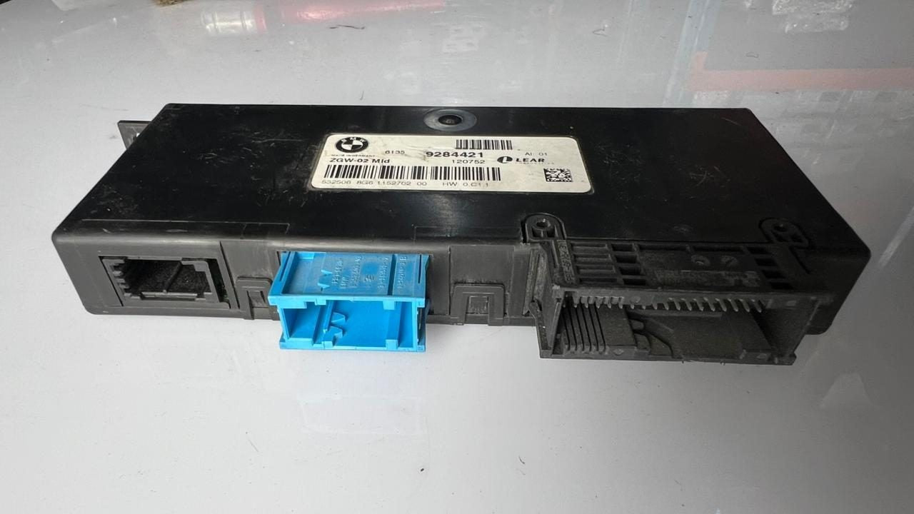 2011-2015 BMW 535i Gateway Control Module 9284421 F10 F11 5