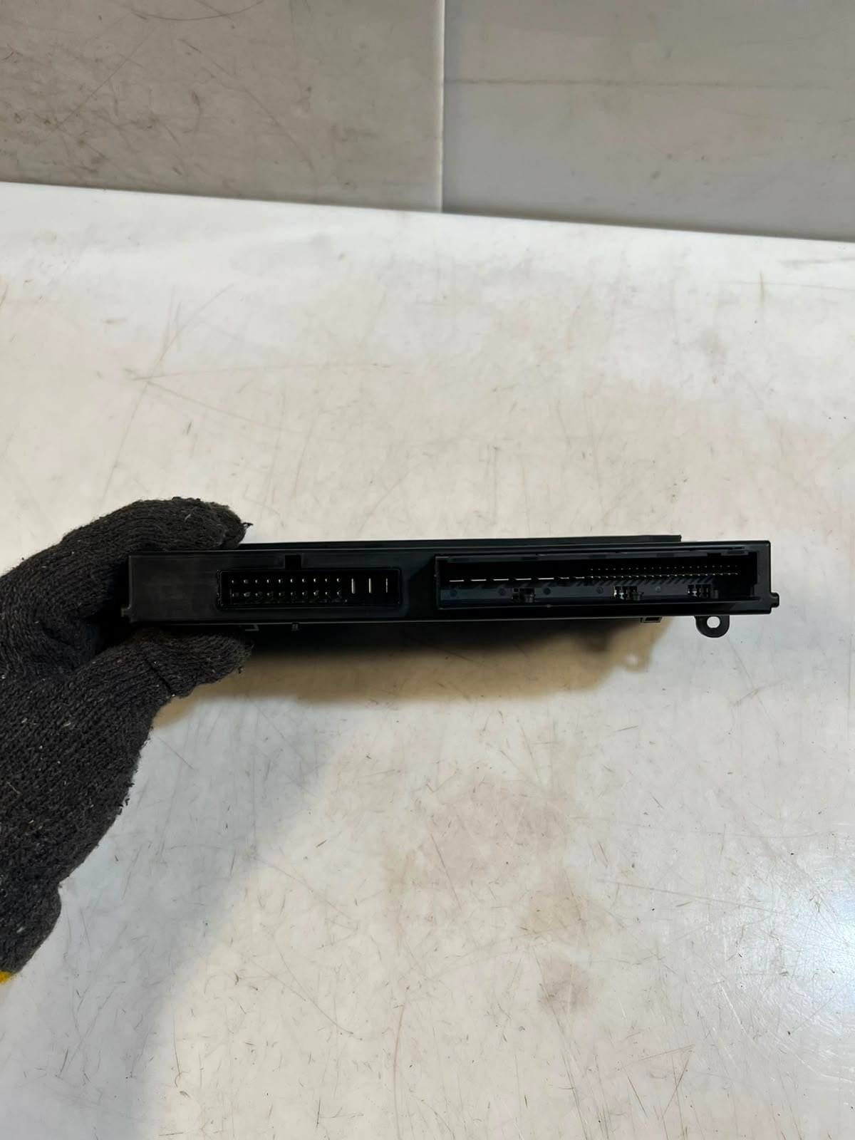 2012-2018 BMW 640i 5 Series F10 and F11 Fuse Junction Control Module 9267467