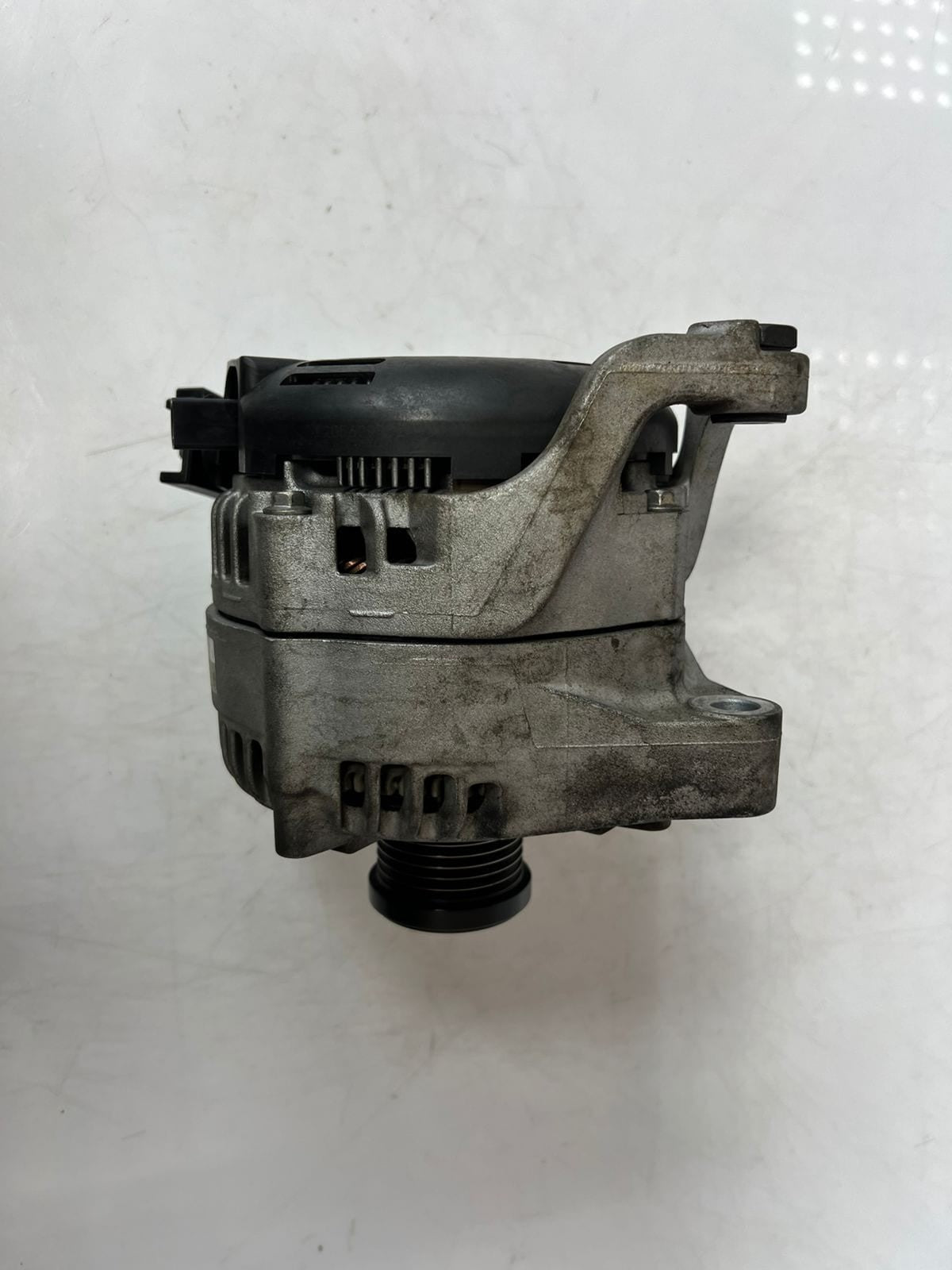 2012-2016 BMW 328i 320i, X1, X3, X5 528i N20 Alternator 7605061 OEM
