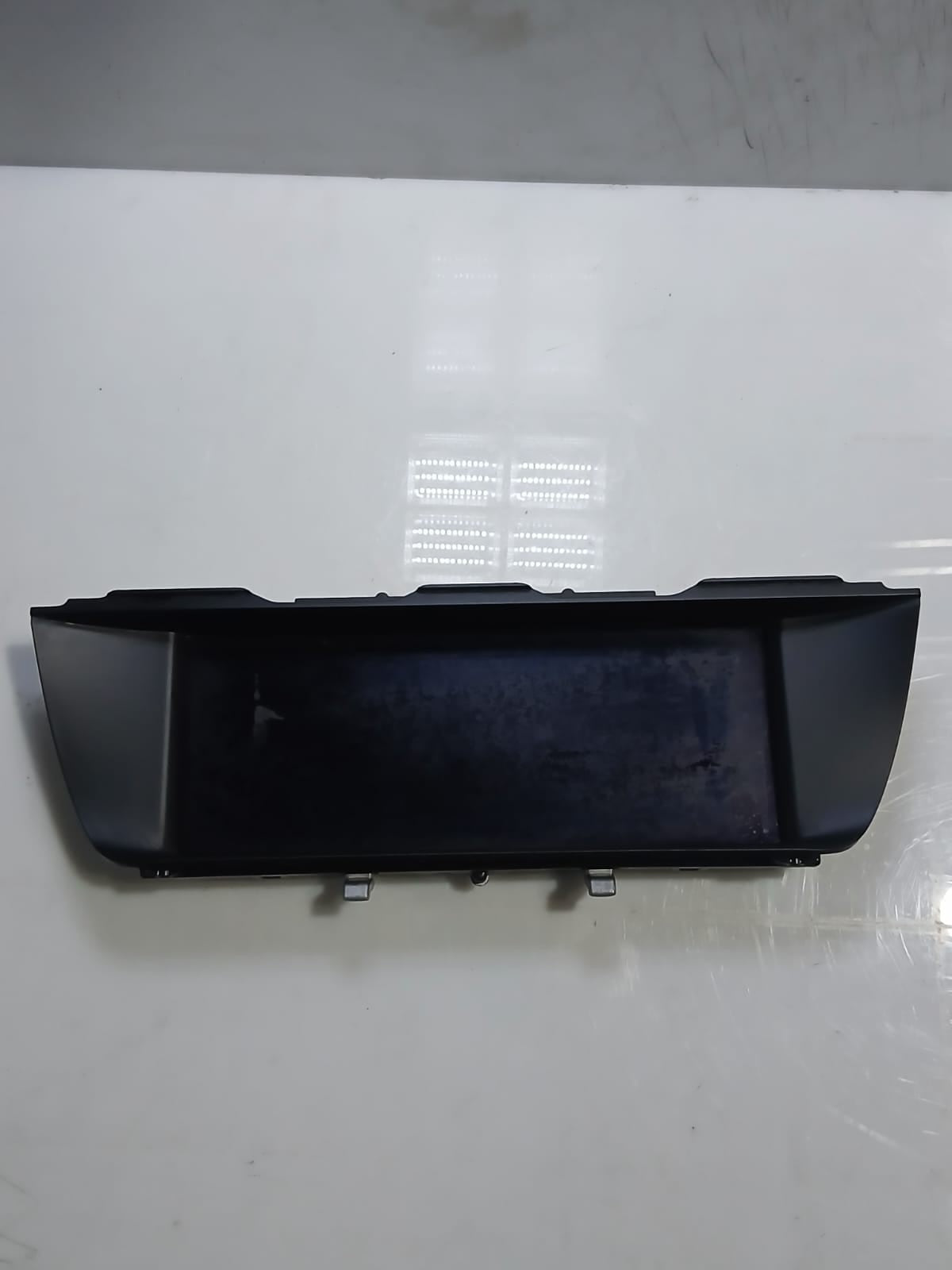 BMW M5 F10 F11 F18 10.25" CID Driver Information Display Screen 9284974 OEM