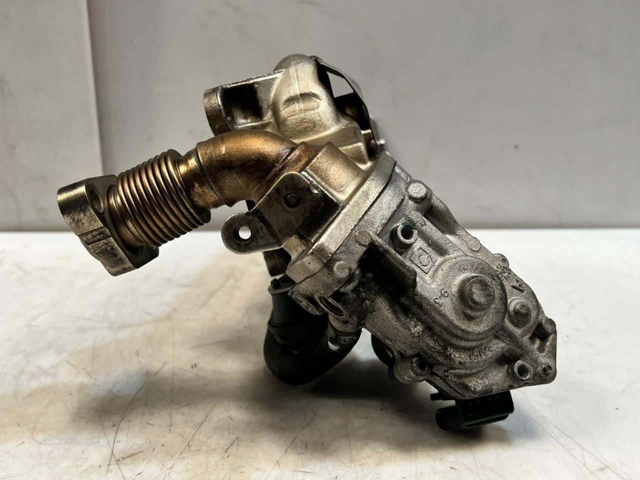 2010-2016 Mini Cooper Egr Cooler 8573897 MINI Cooper S F56 and MINI Countryman 