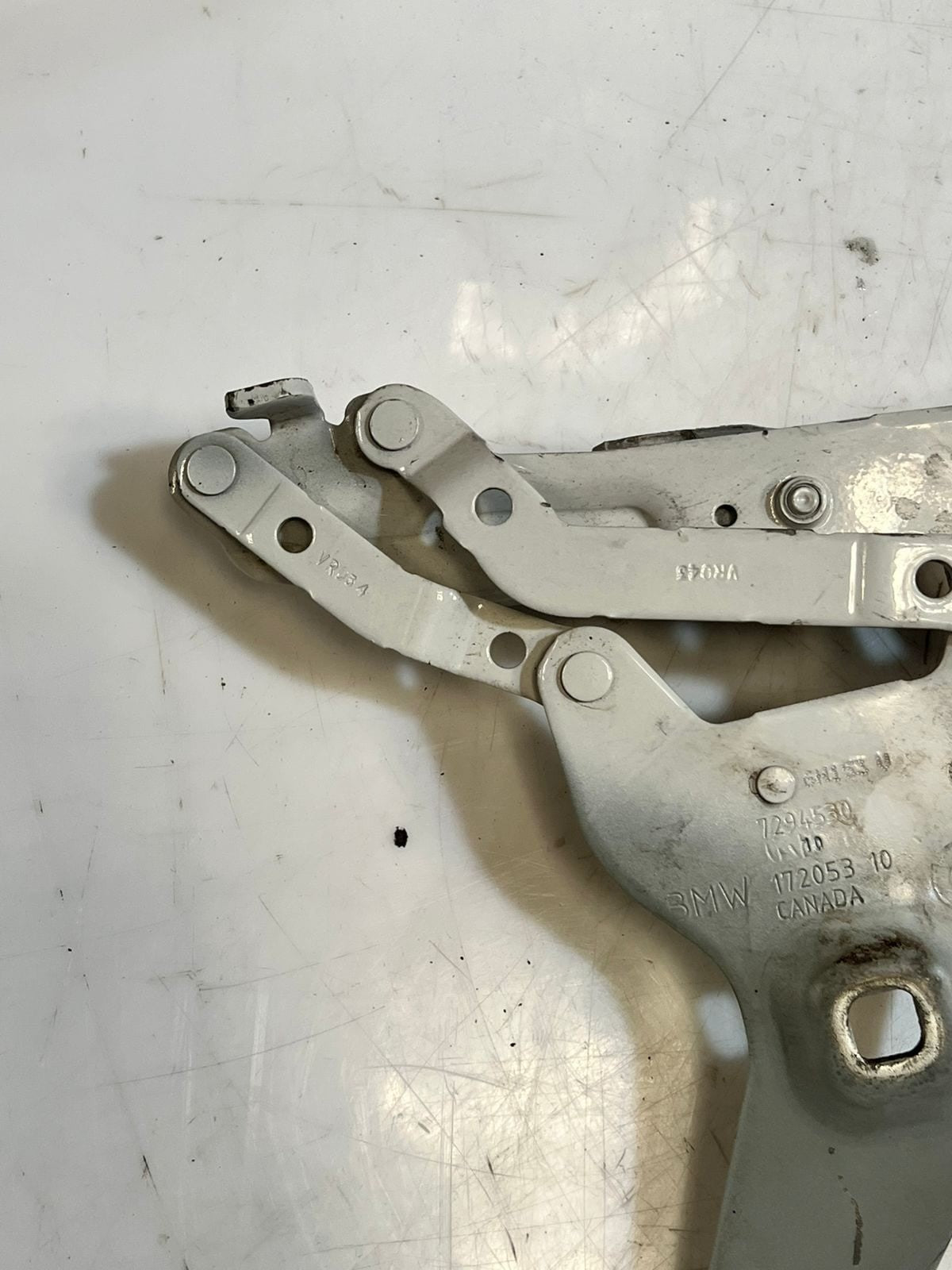 2014-2019 BMW X5 X6 F15 F16 Hood Hinge FRONT LEFT RIGHT 7294529 7294530 OEM