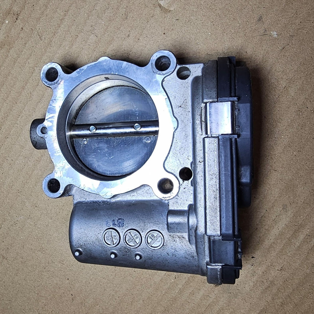 14-18 Mercedes-Benz GLA CLA A-Class OM270 Throttle Body Valve A270 1410025 OEM