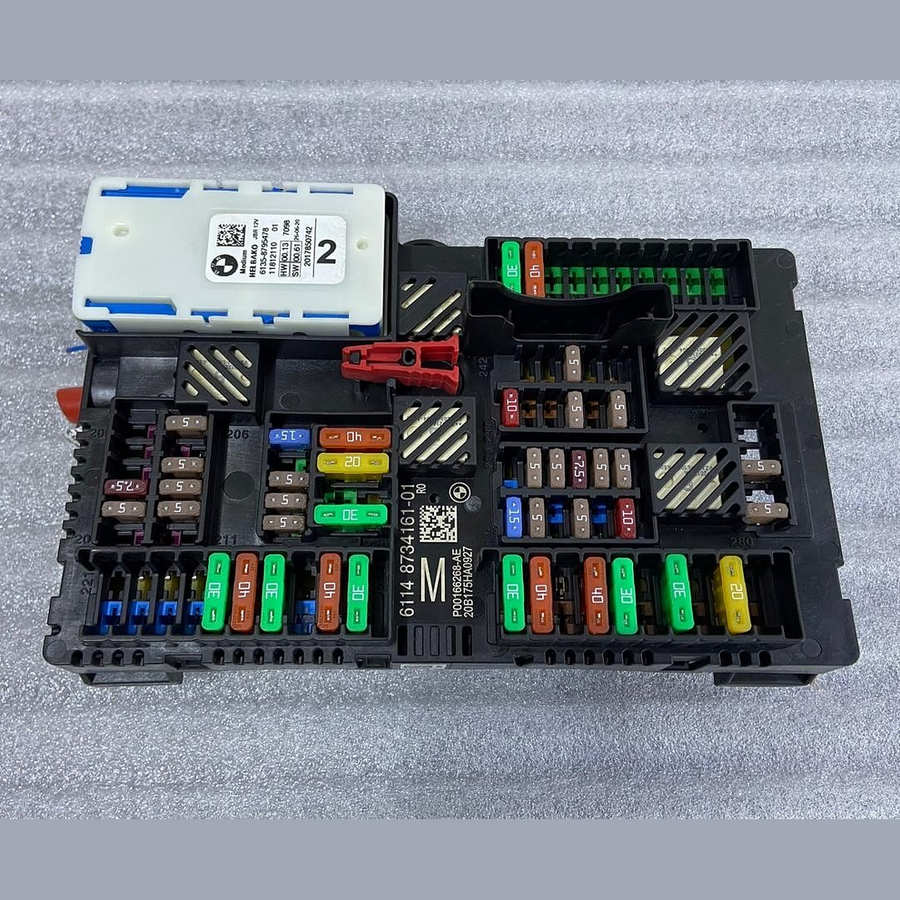 OEM BMW 330I M340 G20 POWER SUPPLY FUSE BOX CONTROL MODULE 8734161