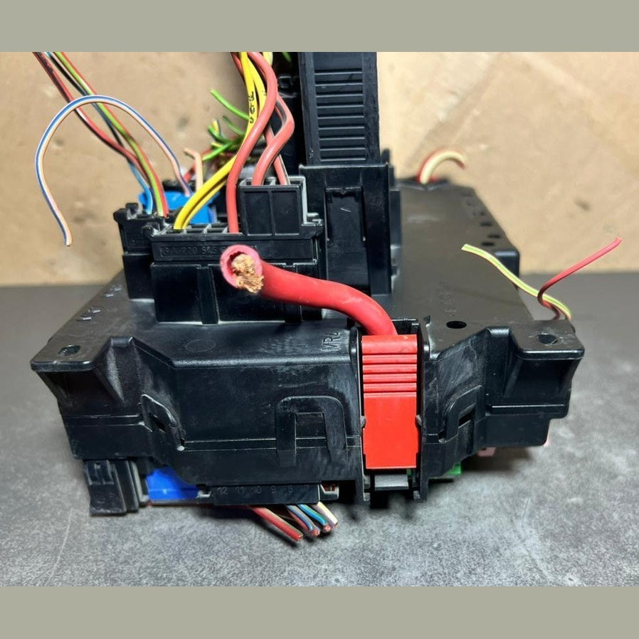 Mercedes W221 S-Class Front Fuse Relay Box SAM Control A221 5404650 A221 5401101
