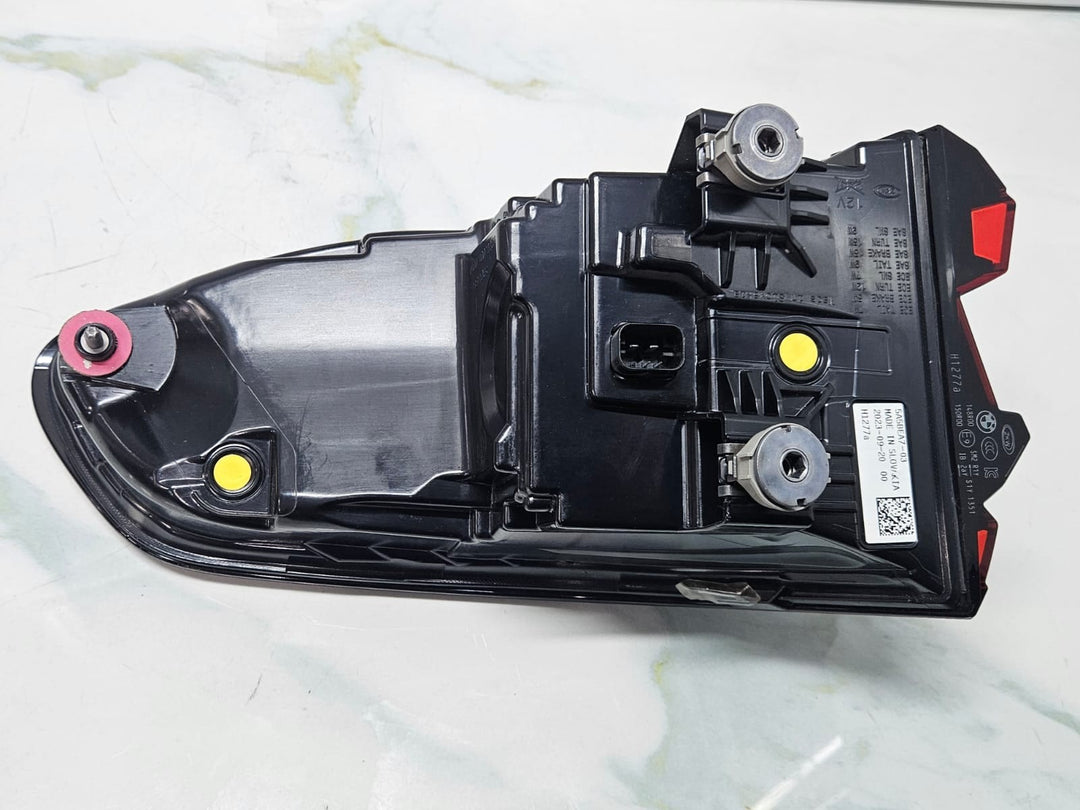 2023 BMW X7 G07 LCI 2023 Taillight Outer Left Side Blackline 5A5BEA7 OEM