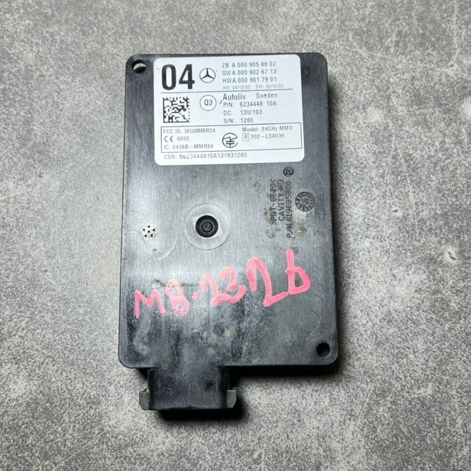 Mercedes W205 W222 Bumper Blind Spot Radar Distance Sensor Module A000 9058802