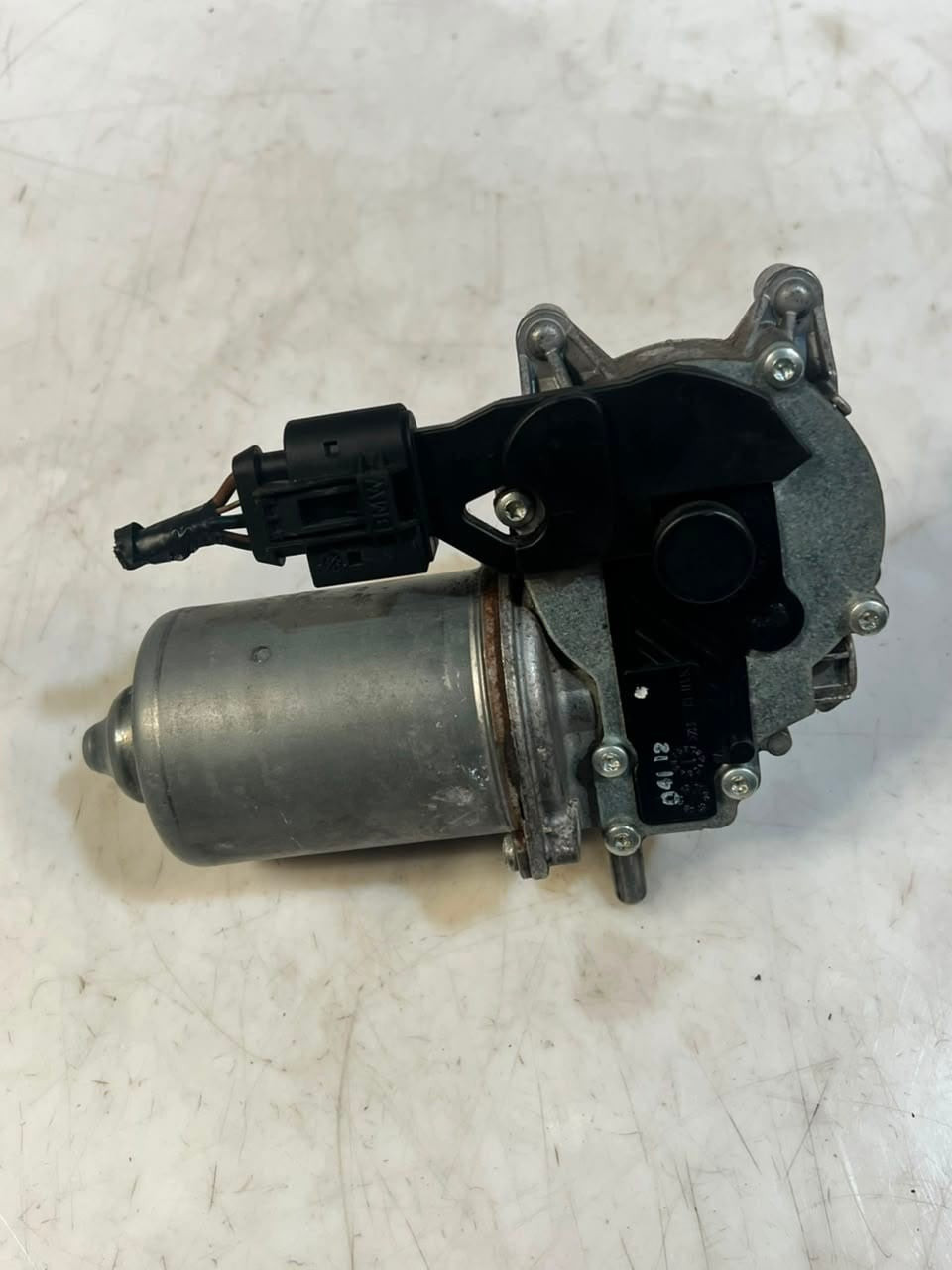 2006-2014 BMW X5 E70 Windshield Wiper Linkage MOTOR 7200536 OEM
