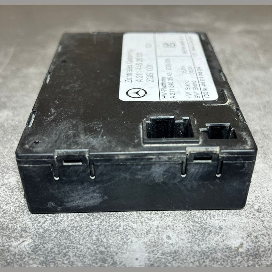 03-09 Mercedes W211 E-Class E320 Central Gateway Control Module A211 4452600 OEM