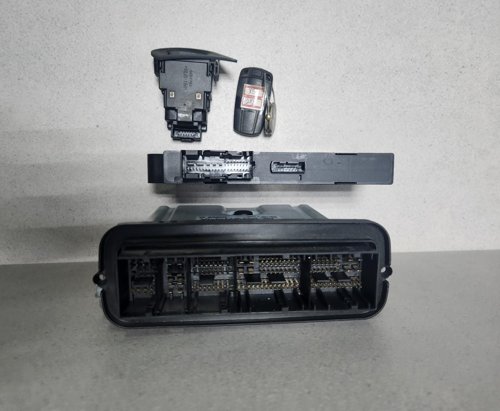 2010 BMW Engine Control Unit 8510838 X5 E70 3.0D Diesel ECU SET 2010-2013