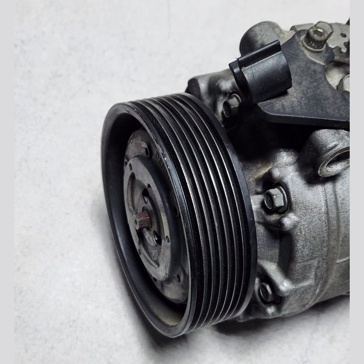 2007-2013 BMW 335i A/C Compressor 6956719 335i E90 E92 E93 N54 N55