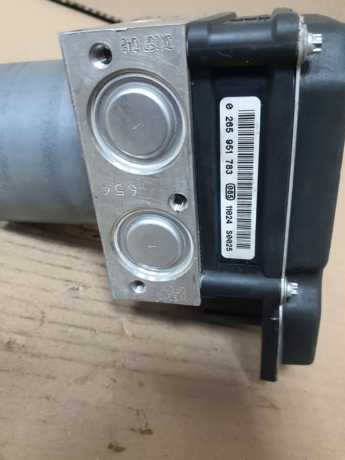 2012 BMW X1 E84 E90 2.0L Pre-LCI ABS ANTI LOCK BRAKE Pump Control Unit 6850226