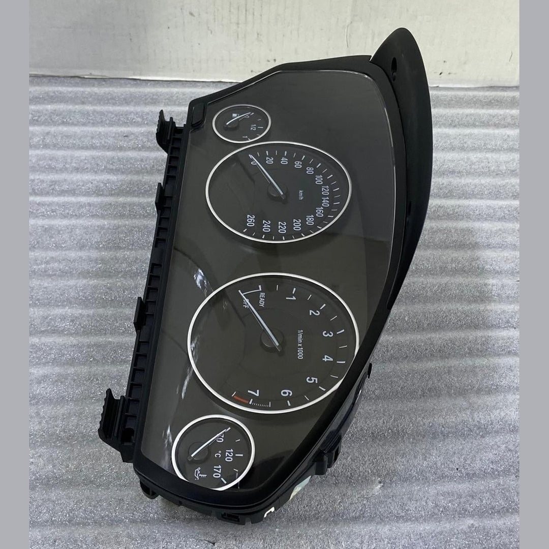 OEM BMW F30 F31 F34 F32 F33 Instrument Cluster Speedometer KMH 6804959