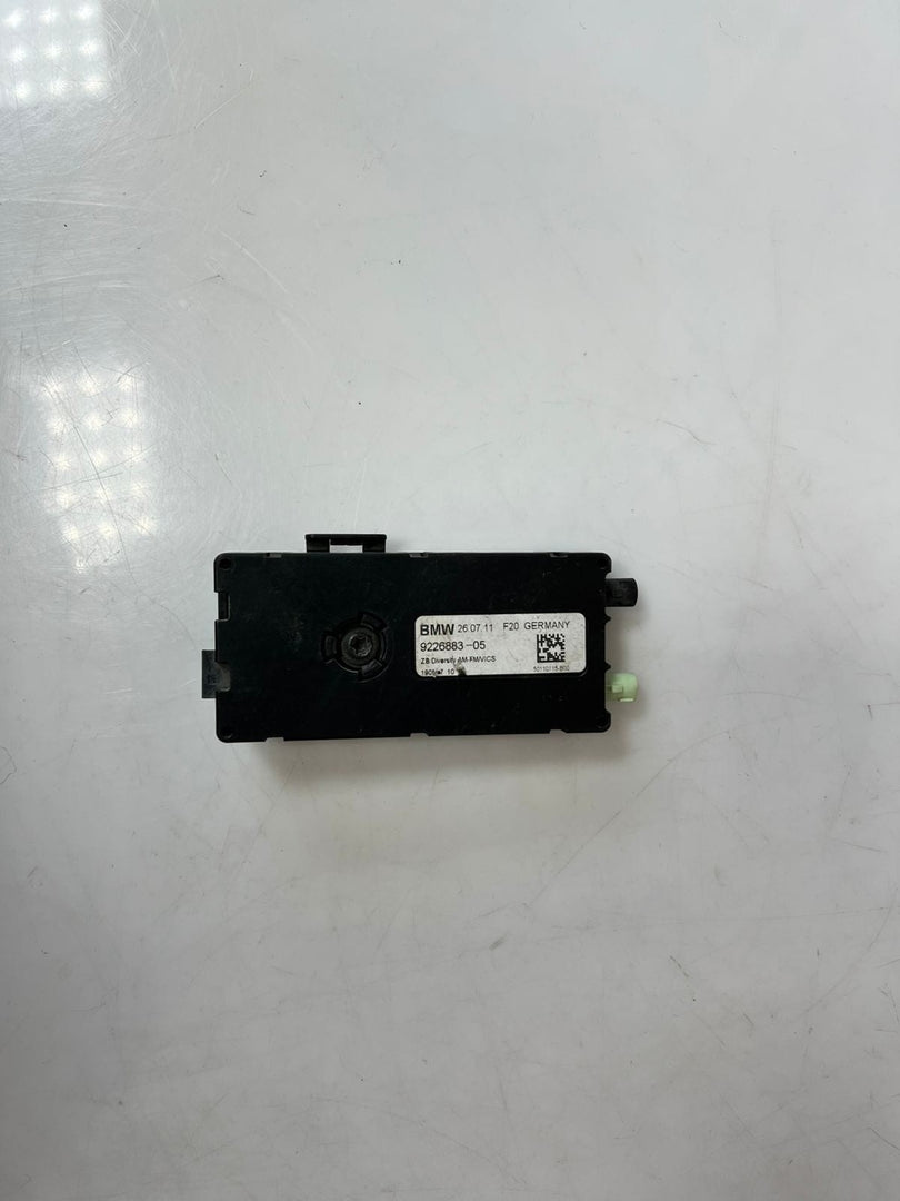 BMW F20 radio signal Antenna Amplifier AM/FM 9226883 OEM