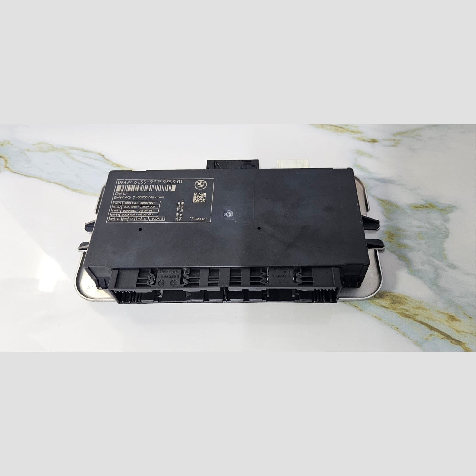 OEM 09-15 BMW F01 F02 F03 Temic Footwell Light Control Module 9313928