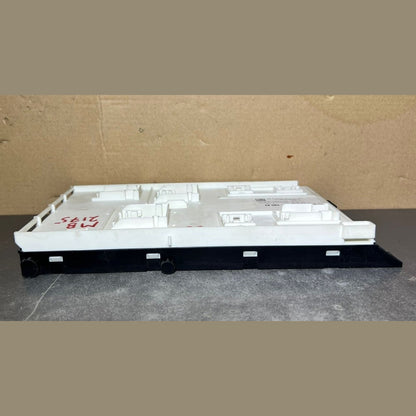Mercedes-Benz W156 GLA GLC Front SAM Body Control Module Unit A156 9005303 OEM