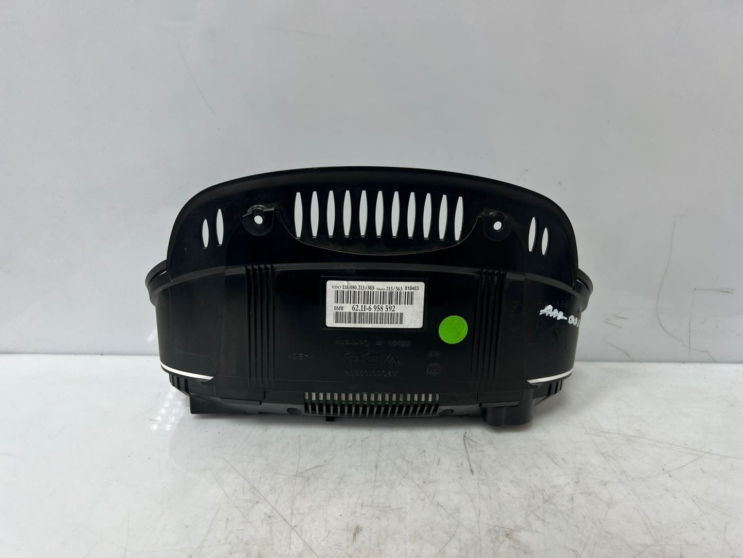 2005 BMW 525i 5 Series E60 E61 520I SPEEDOMETER Instrument Cluster 6958592 OEM