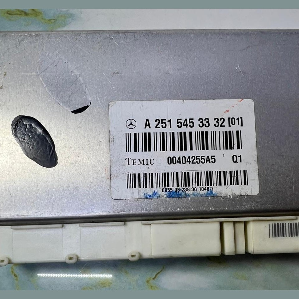 2007-13 Mercedes GL450 Airmatic Suspension Control Module A2515453332 W164 W251