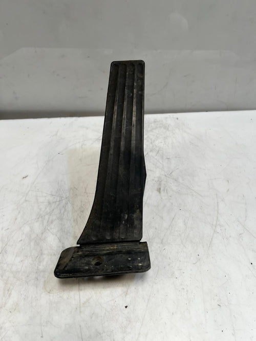 2011 BMW 328i E90 E60 F07 F25 E70 X5 GAS/ Accelerator Pedal MODULE 6852644 OEM