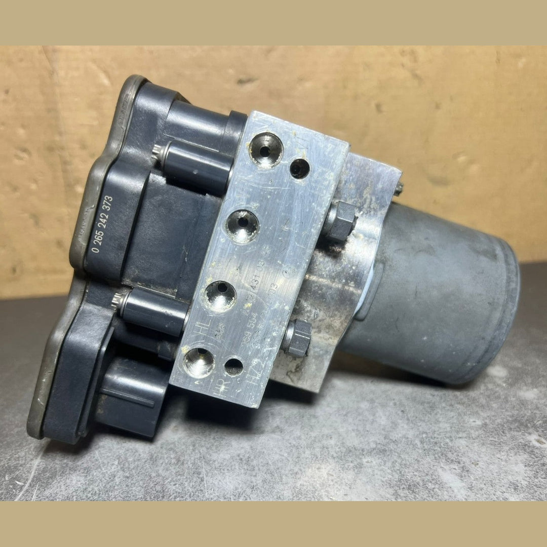 13-16 Mercedes W212 E-Class ABS Anti Lock Brake Pump Module A212 4310348 OEM