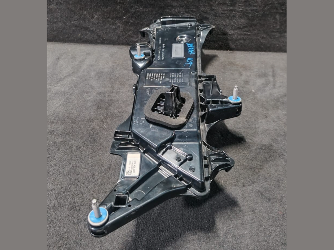 BMW XM OEM  TRUNK  RIGHT SIDE BACK OR TAIL LIGHT LED - 1278.306.0000.00