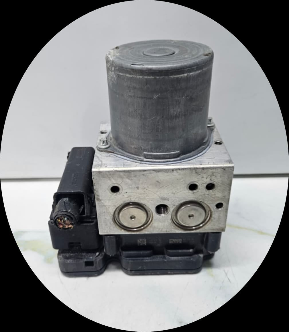 BMW F10 F11 F01 F06 ABS Hydraulic Pump Control Module 6868339 OEM