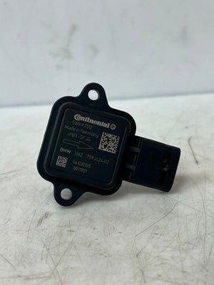 BMW F07 F10 F11 F18 F01 F25 E90 523i 528i 530i 535I Mass Air Flow Sensor 7593624