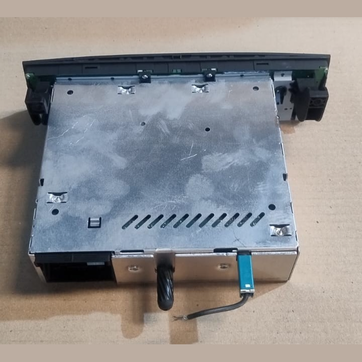 BMW X1 E84 MUSIC RADIO CD PLAYER HEAD UNIT -  9283705