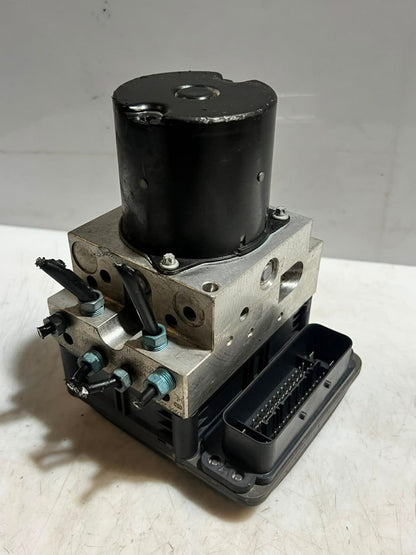 2010-2015 BMW 5 7 Series F01 F02 F07 Gran Turismo 740i ABS Pump 6795069 OEM