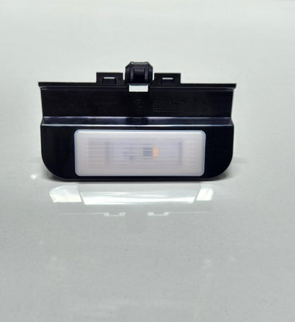 2018-2023 BMW X5 Interior Dome Light 945817402 5 Series G30 G31 
