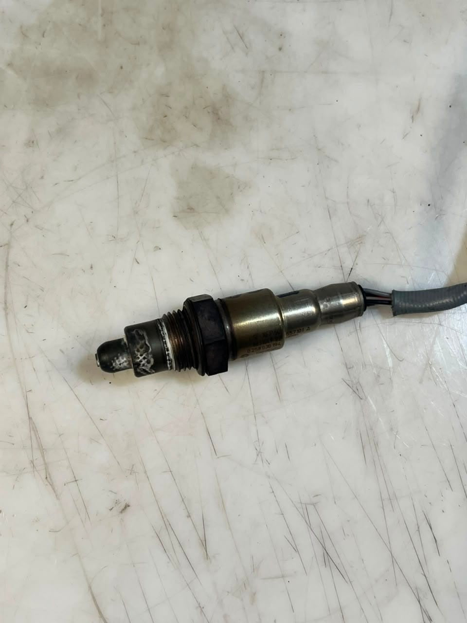2018-2020 BMW 530e  F20 G01 F21 F22 F30 F31 G30 G31 G11 Oxygen Sensor 8631047