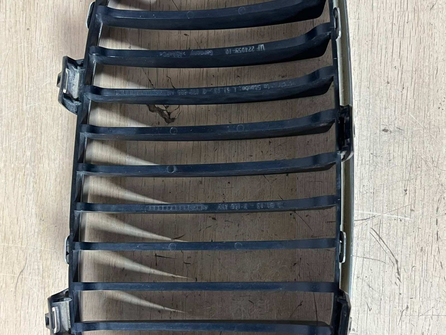 2007 BMW 1 SERIES E82 E87 E88 Grille With Chrome Frame Kidney Left 7166439 Used