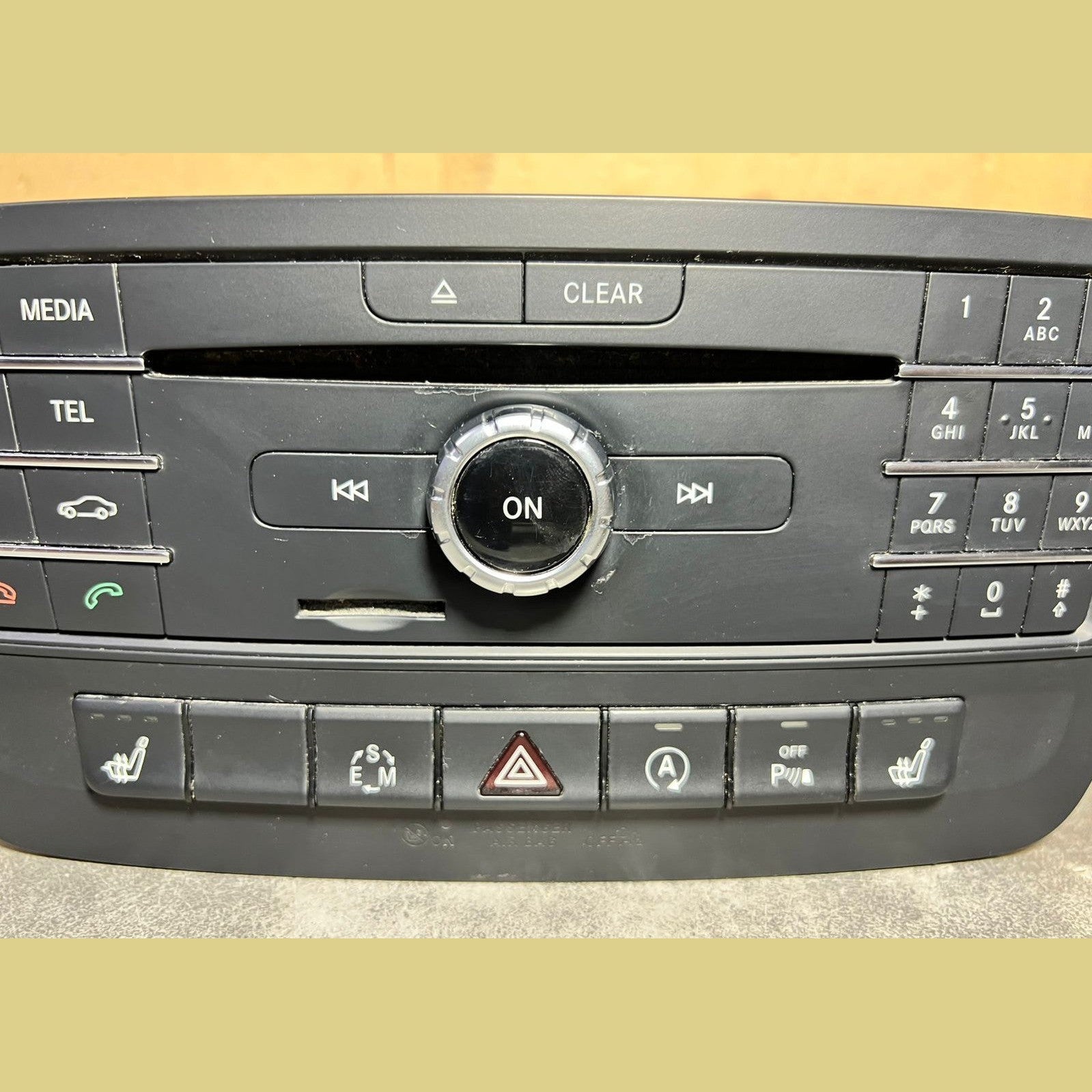 2013–2015 Mercedes-Benz W246 CLA Head Unit CD Player A246 9006015 OEM