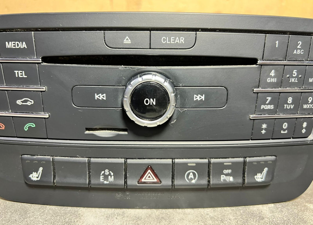 2013–2015 Mercedes-Benz W246 CLA Head Unit CD Player A246 9006015 OEM