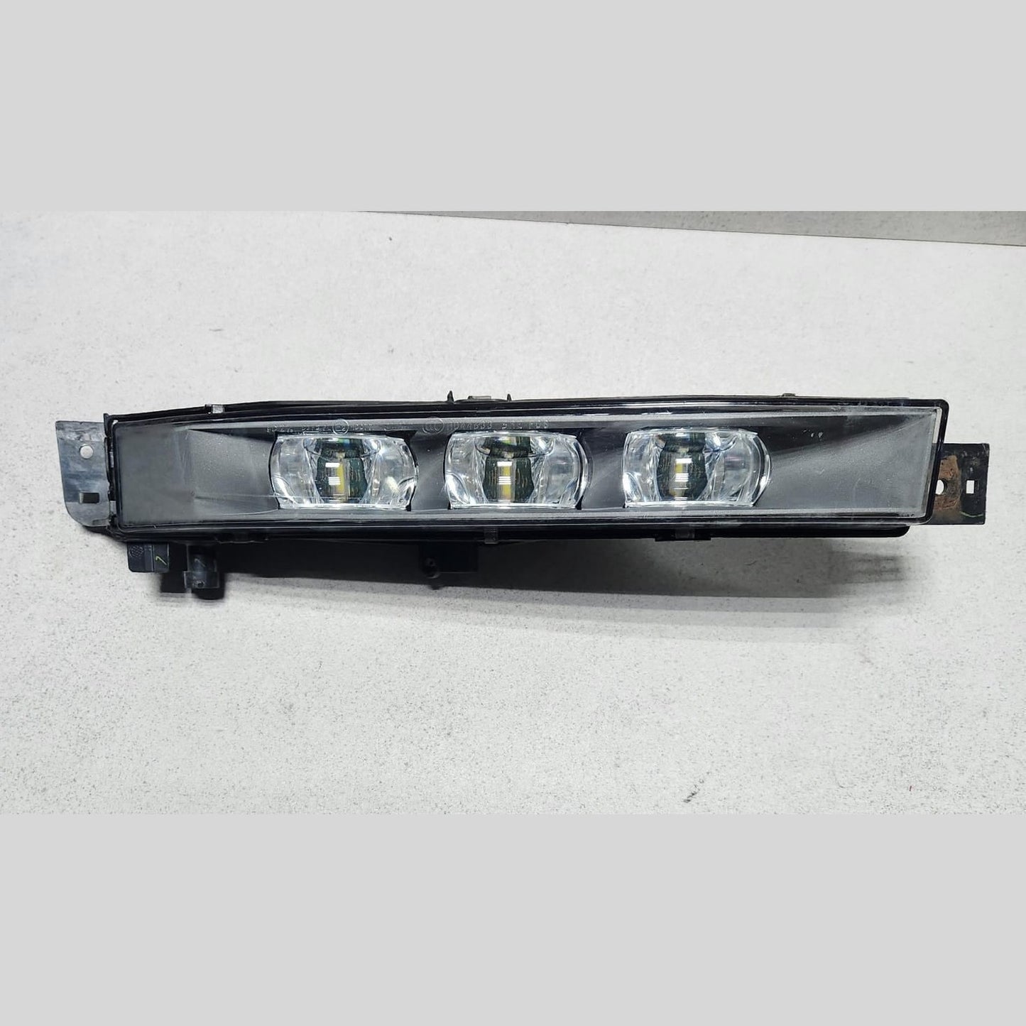 BMW Front Right LED Fog Light 7234928  6 Series F12