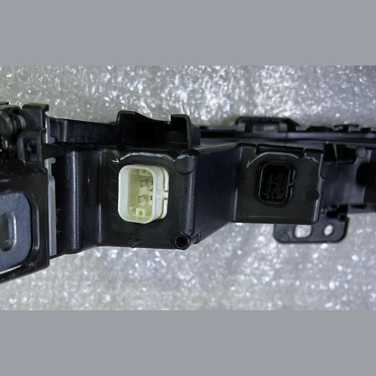 OEM BMW 7 Series G70 Headlight Upper LED Front 9879936 Right Side Used 15-20 km
