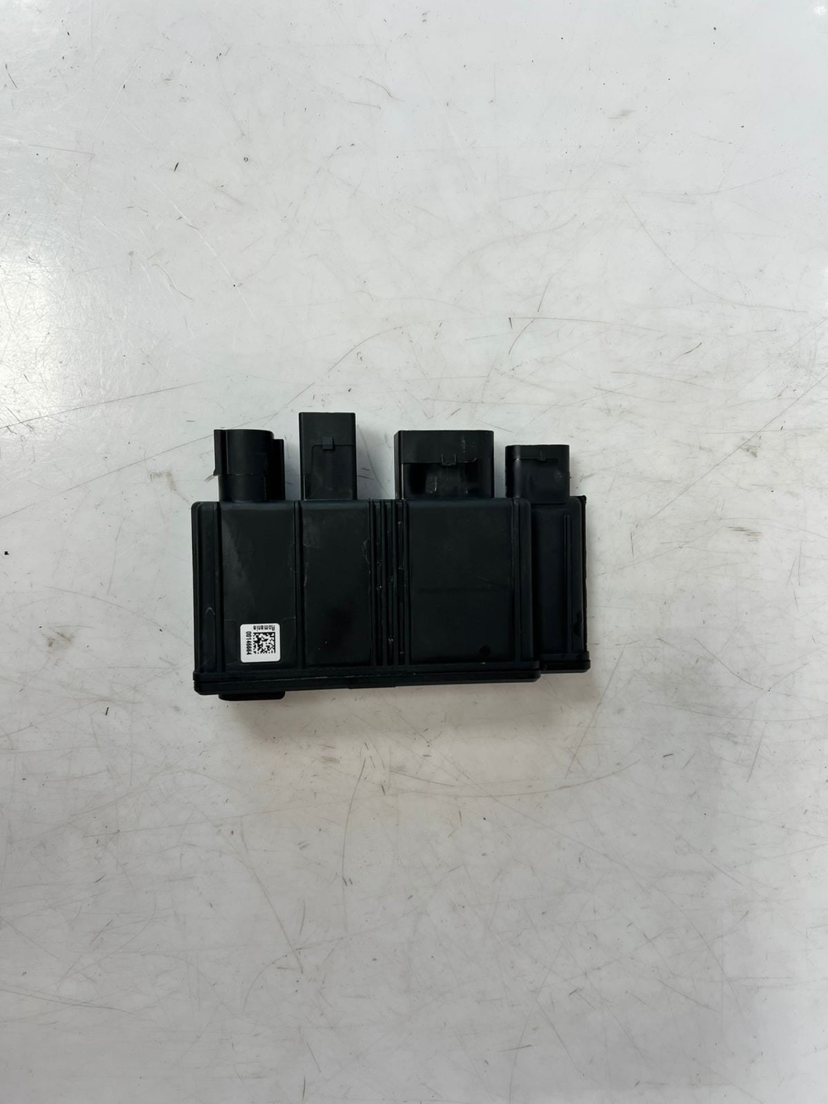 14-19 BMW X1 F45 F46 F48 F52 F54 F57 F60 Integrated Power Supply Module 8647841