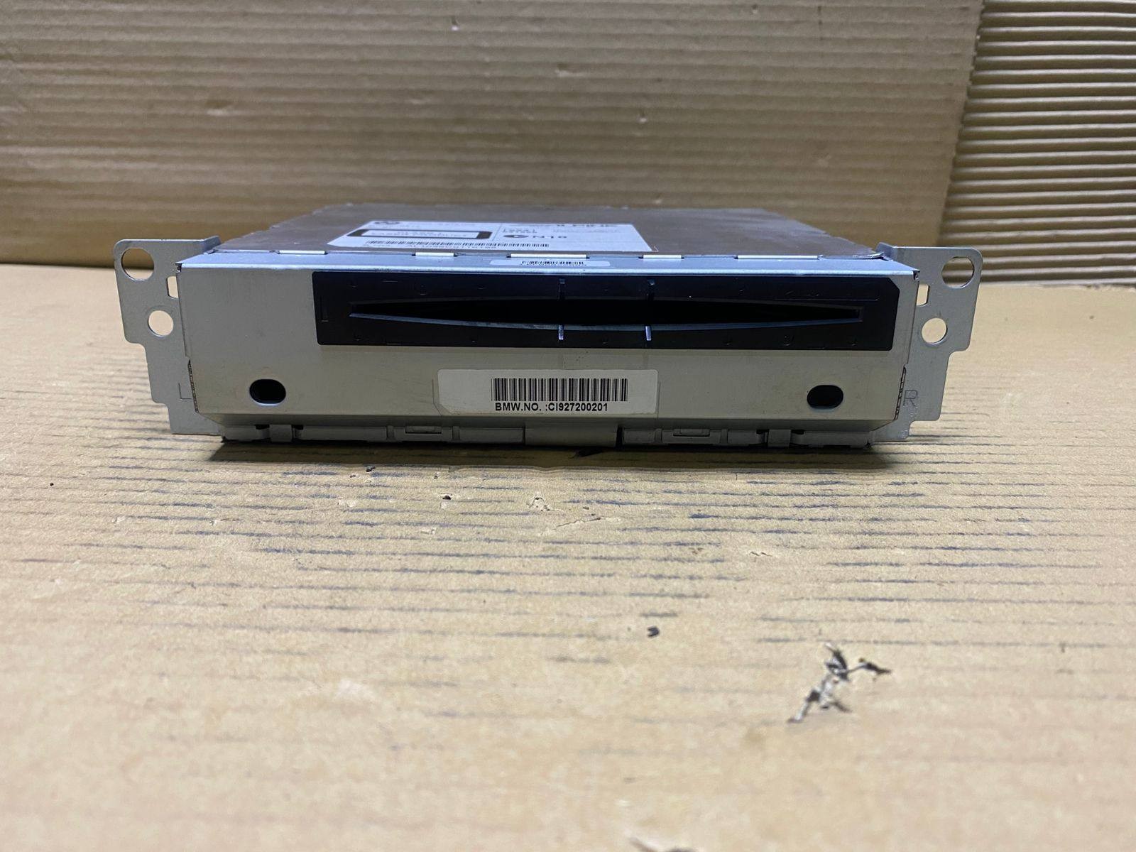 BMW Radio Cd Player Head Unit 9272002 F10 F11 and 6 Series F12