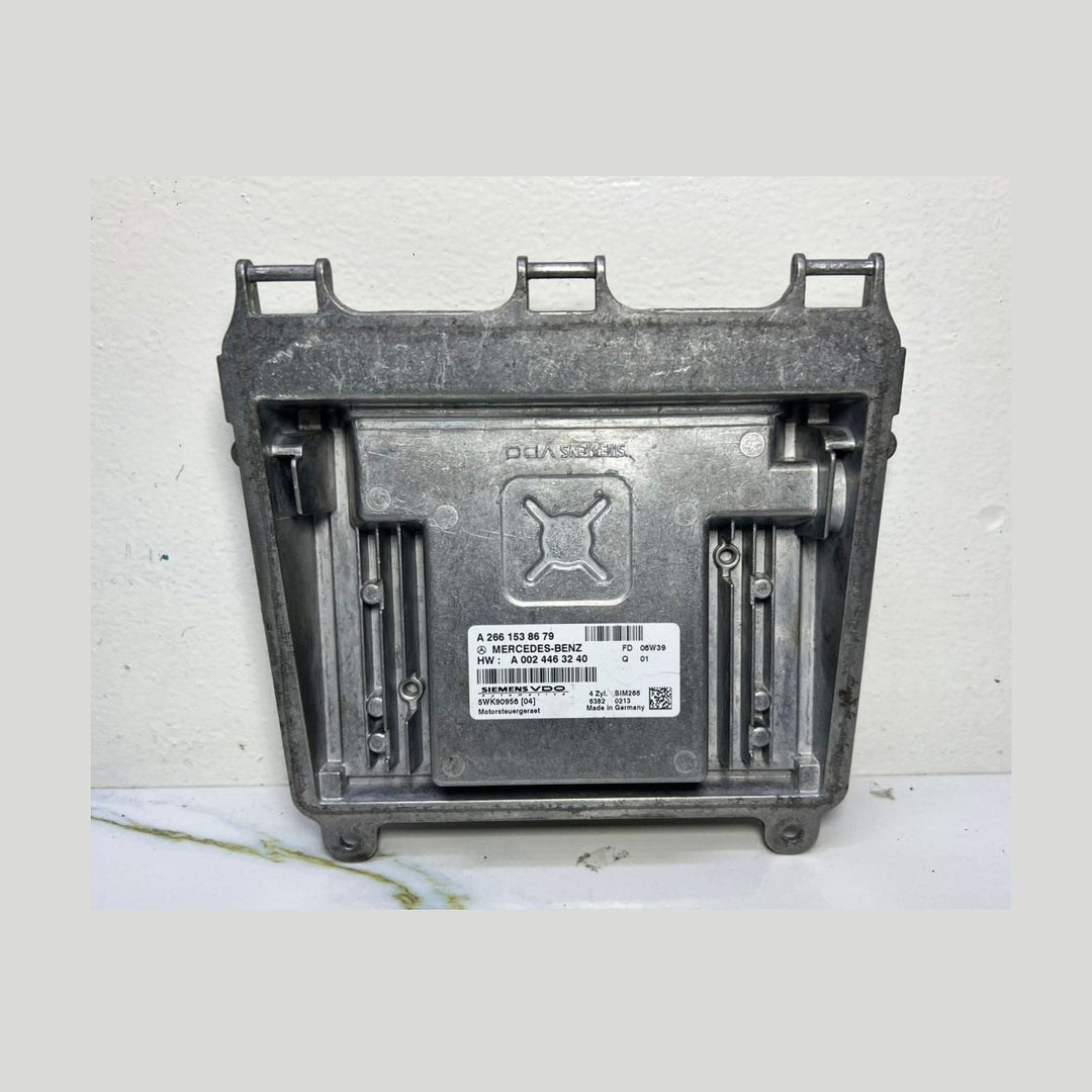 Mercedes-Benz Engine Control Module A 266 153 86 79