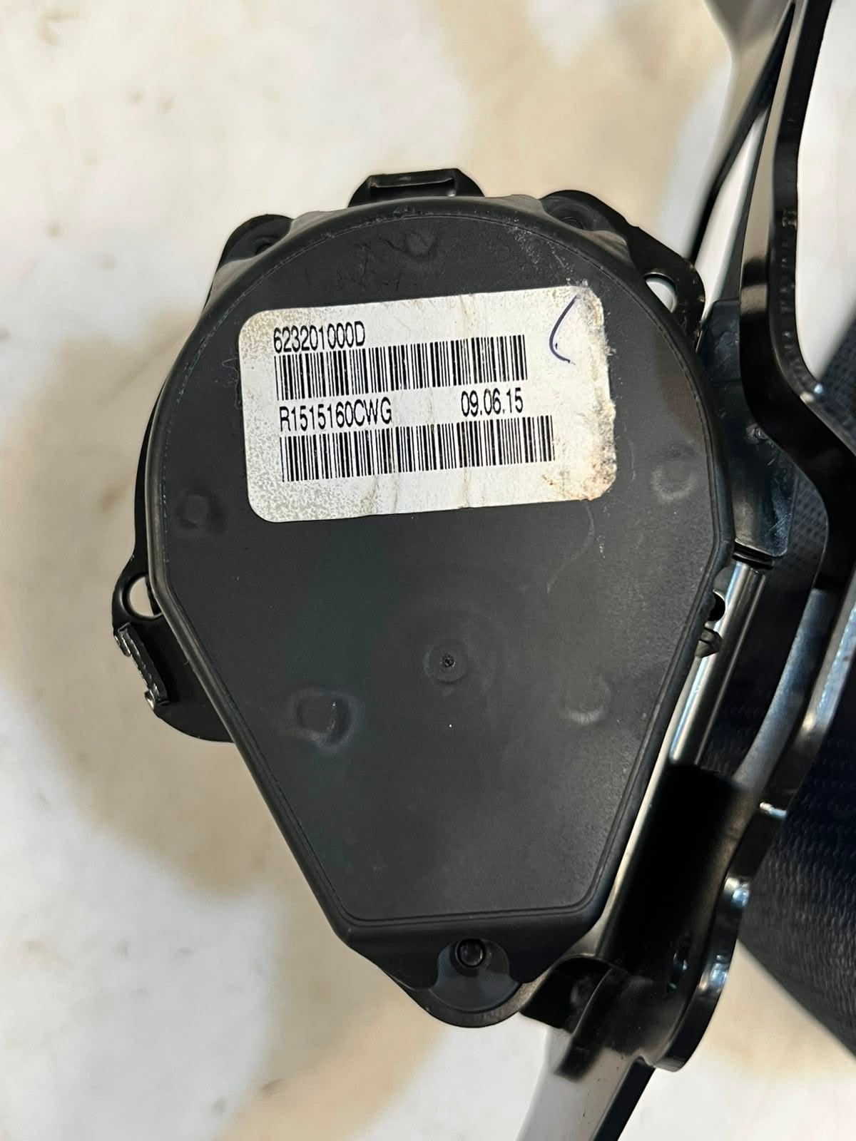 2013-2018 BMW X5 F15 F85 Rear Right Seat Belt 623201000D OEM