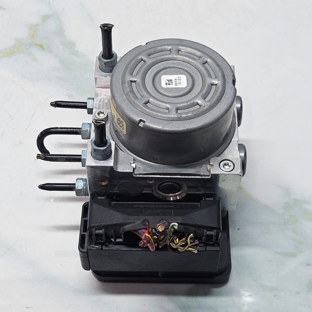 BMW Abs Pump And Control Module 6871112