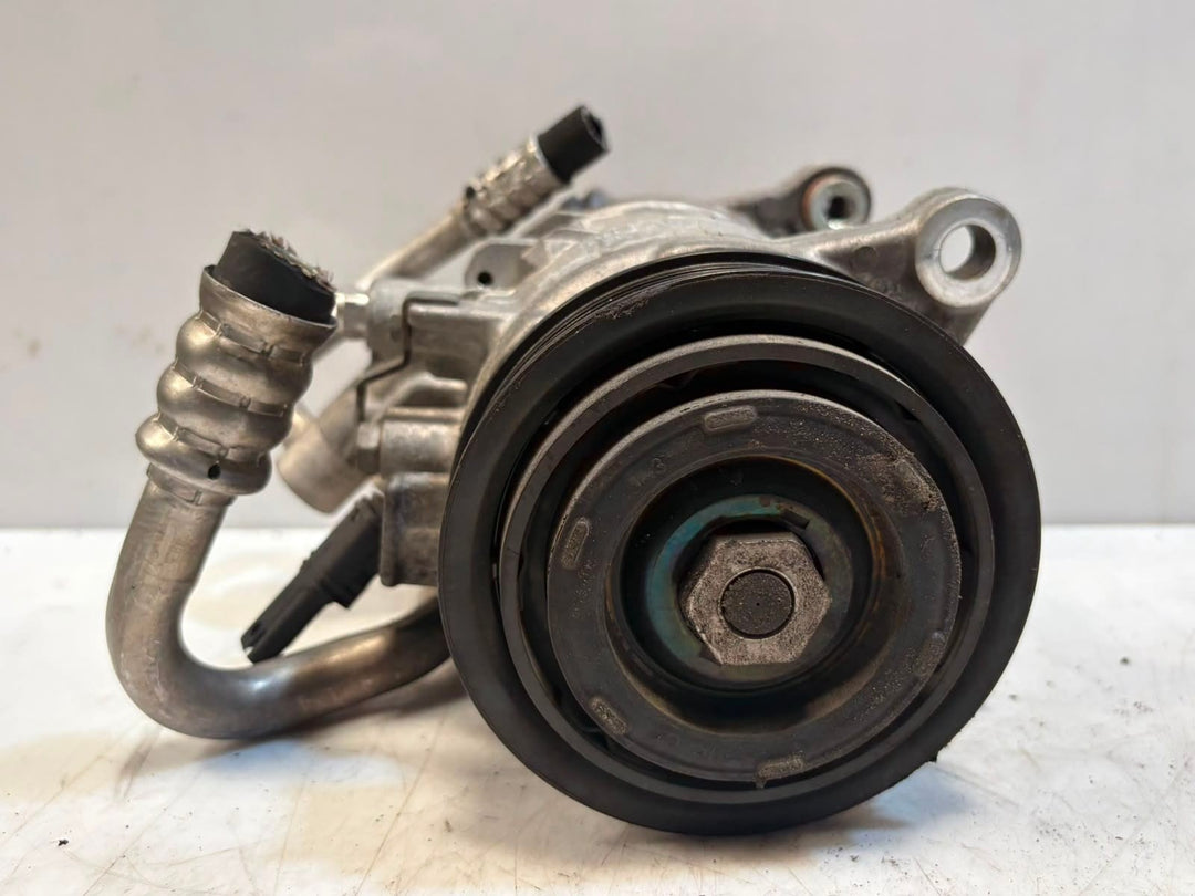BMW 3' 1' F30, F31, F34 GT F20 F21 Air Conditioning Compressor 9330831 OEM