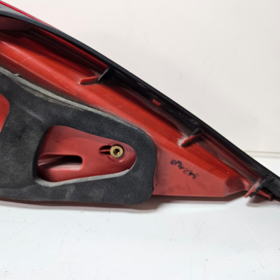7177070-2008-2010 BMW 6 Series E63 E64 LCI M6 Rear Right Tail Assembly LED OEM 