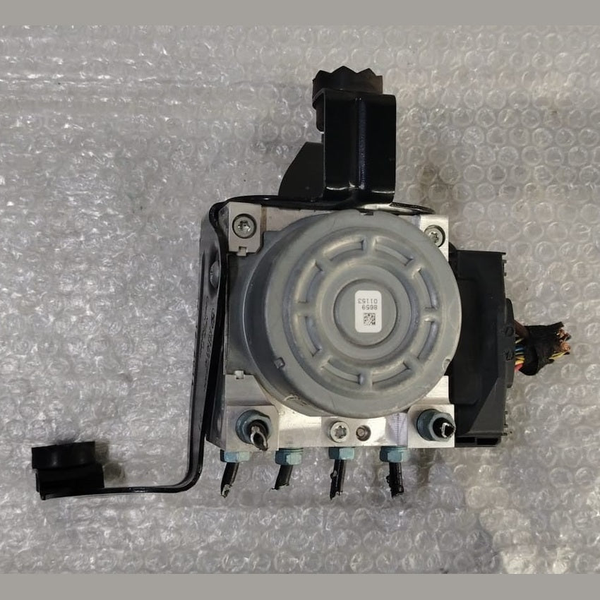OEM BMW 3 Series Gt F34 2014 Diesel ABS Pump Assembly 6870914 6870913